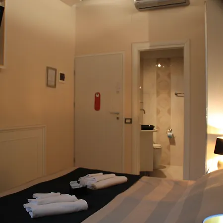 Navona Nice Room-2